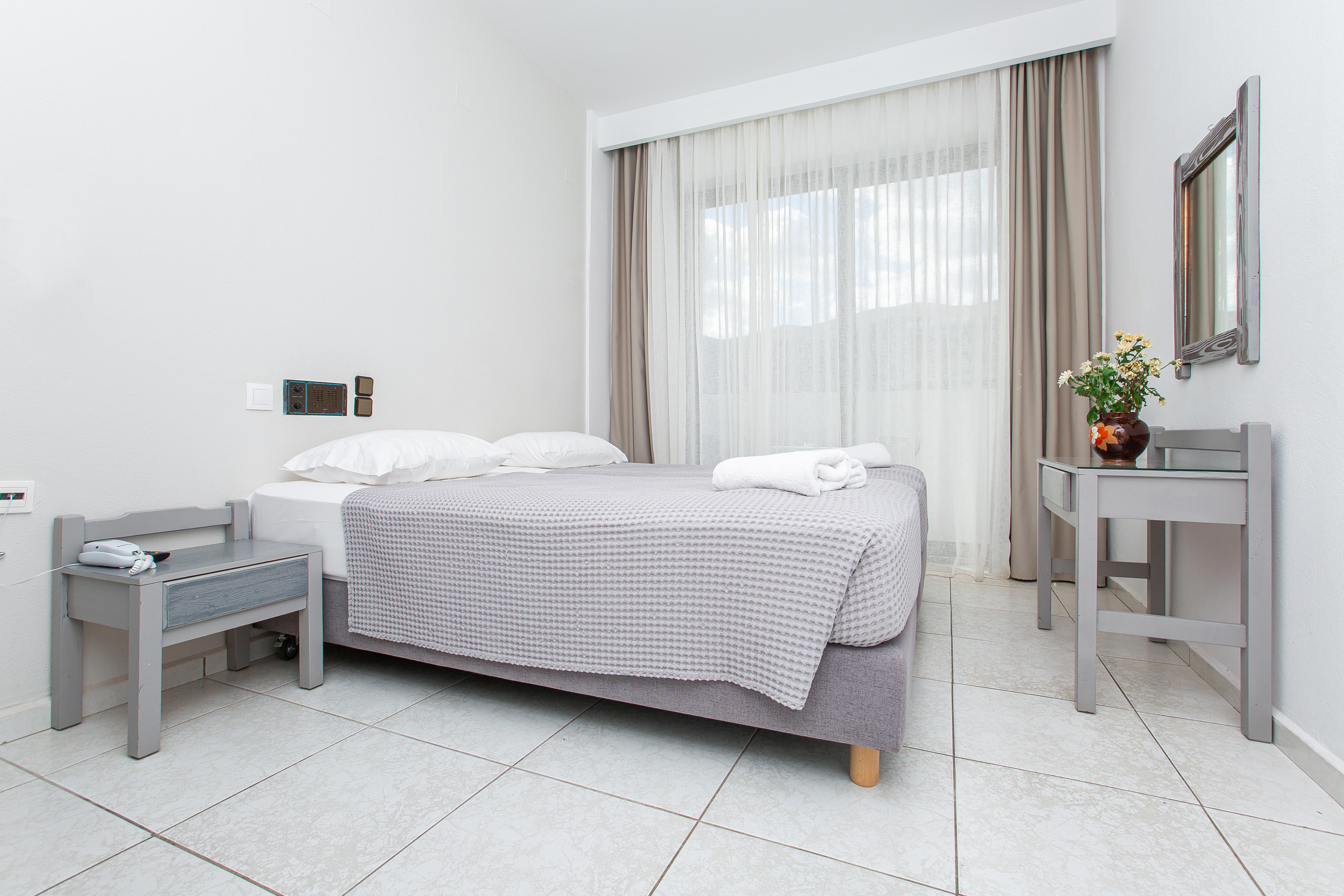 Hermes Hotel Malia Exterior foto